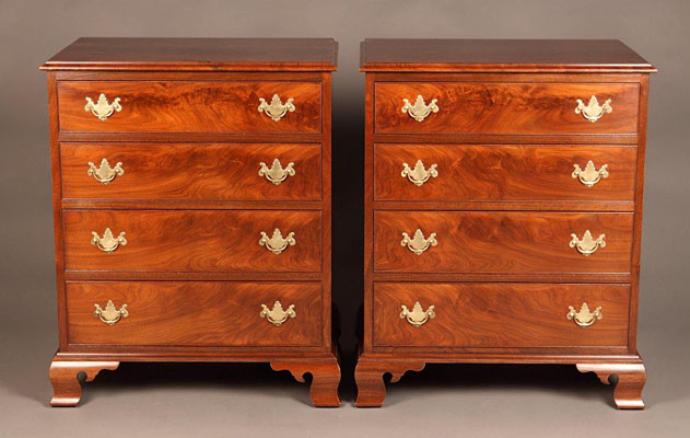 PENNSYLVANIA MINIATURE CHEST, WALNUT WITH AGED FINISH (CH204A)