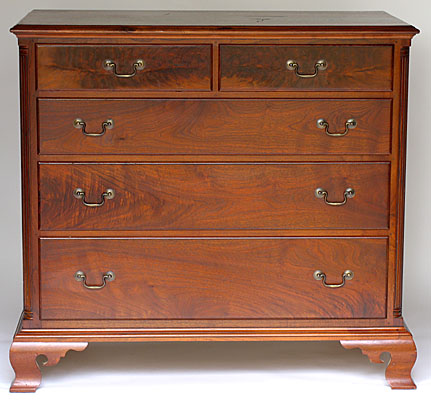 CHIPPENDALE CHEST, WALNUT  (CH206)